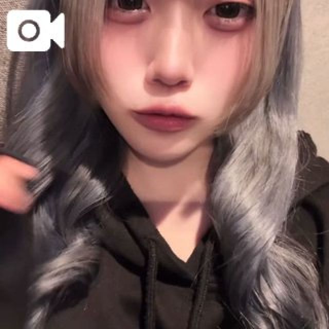 千葉風俗・千葉市発デリヘル風俗【キャンパスサミット千葉店】しお【お兄さんのこと好きってバレてもいいよ？♡】